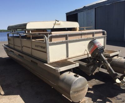 What They Did To A Disgusting, Old Pontoon Will Make You Seriously Envious